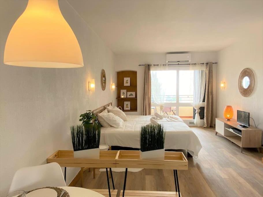 Studio With Great Sea View, Near The Beach, With Ac And Pools Albufeira Bagian luar foto